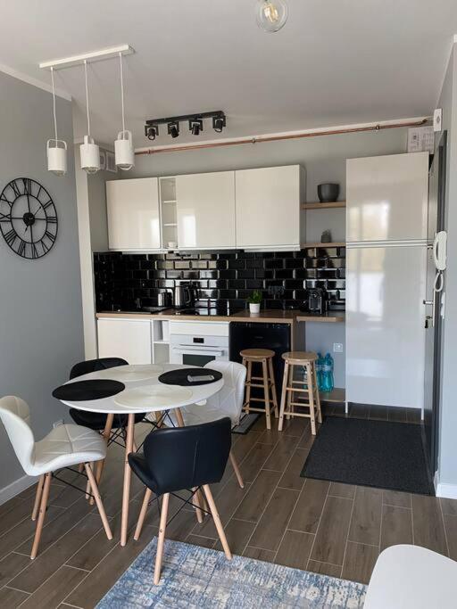 Nowoczesny Apartament Przy Ul Plazowej, Сърбиново Екстериор снимка