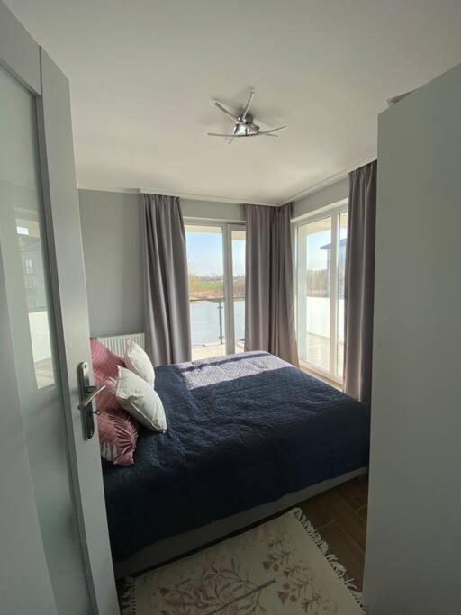 Nowoczesny Apartament Przy Ul Plazowej, Сърбиново Екстериор снимка